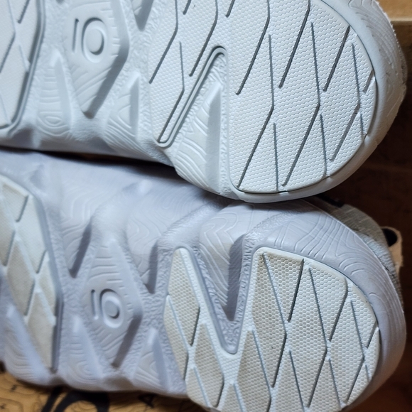 Whakata Puffy, Drizzle, NIB, retail$100, like a puffy jacket for your feet - Picture 7 of 11